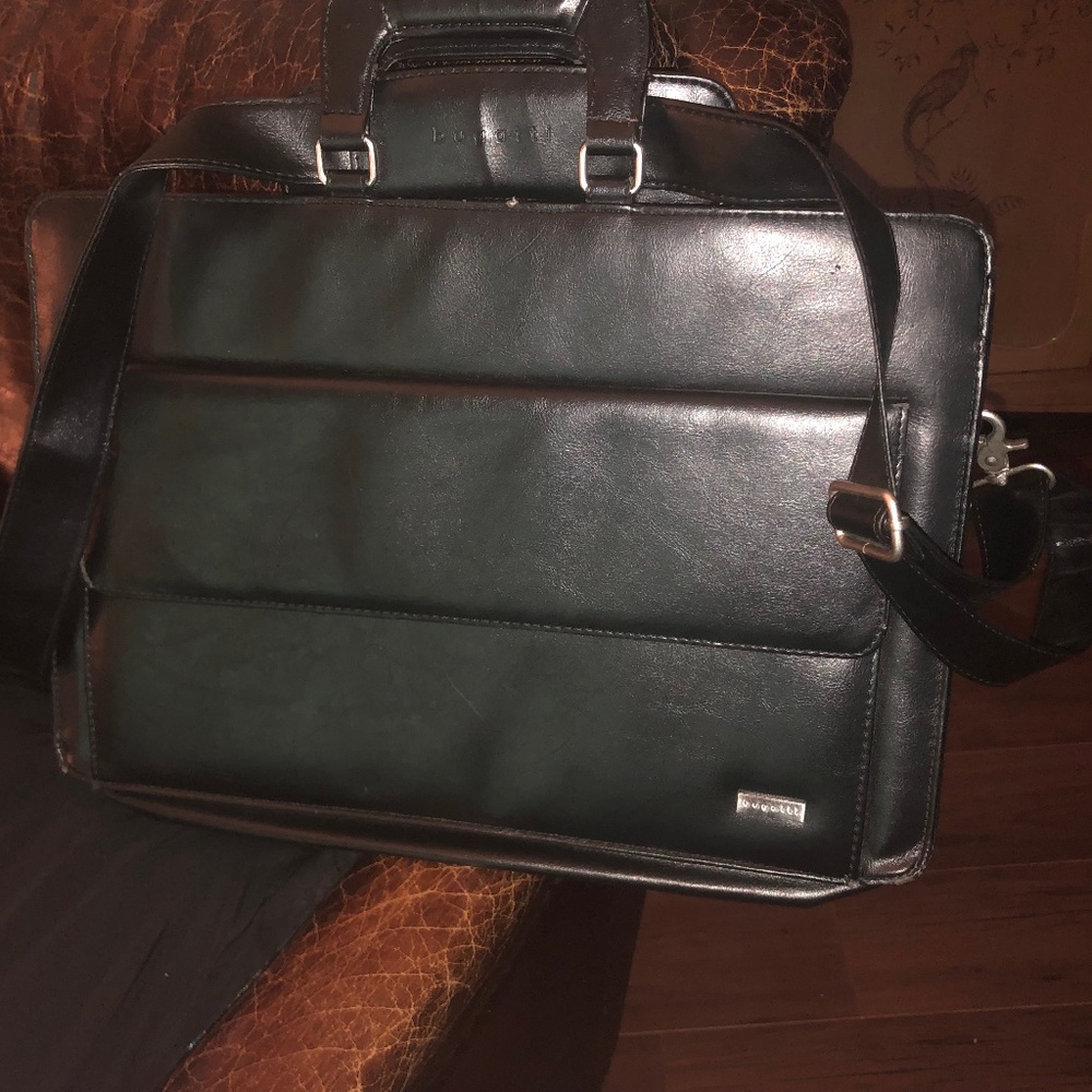 Bugatti Leather Expandable Briefcase